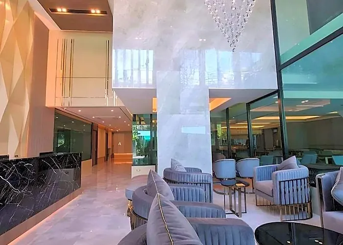 Thana Wisut Hotel 3*