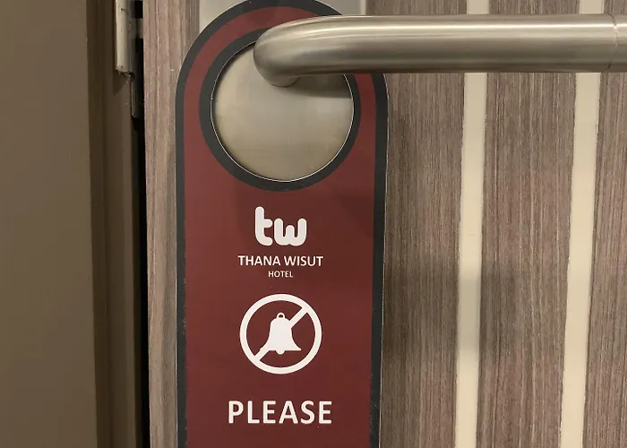Thana Wisut Hotel Bangkok